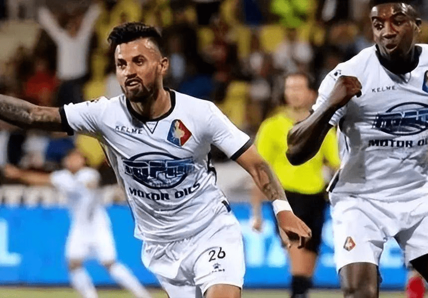 保罗不仅仅 保罗不仅仅