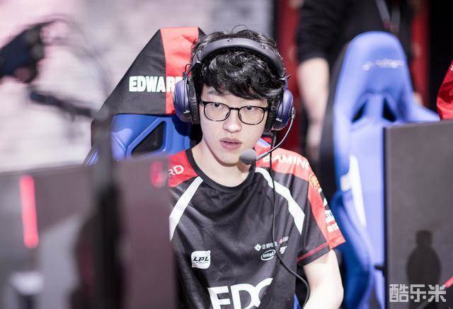 体育潘展乐 体育潘展乐